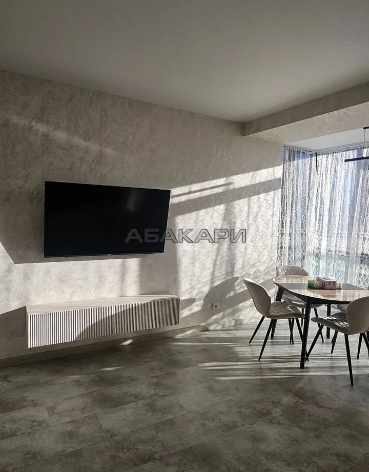 2-комнатная улица Авиаторов, 22  за 60000 руб/мес фото 2
