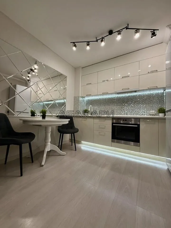2-комнатная улица Карамзина, 6  за 39000 руб/мес фото 1