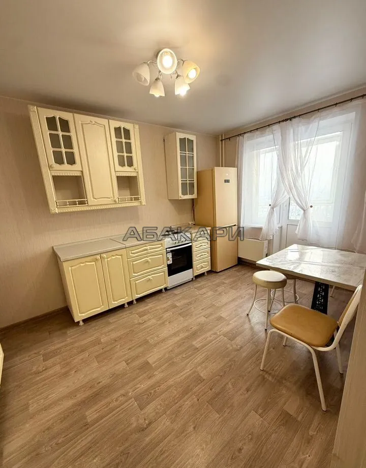 3-комнатная улица Партизана Железняка, 47  за 55000 руб/мес фото 1