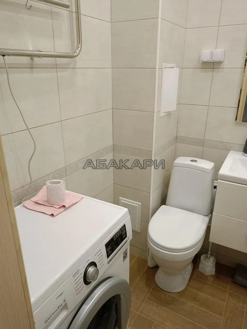 1-комнатная Апрельская улица, 1  за 29000 руб/мес фото 4