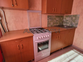 аренда Анатолия Гладкова, 23 2-комнатная 35000