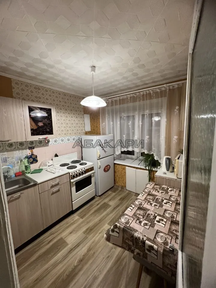 2-комнатная улица Кирова, 2  за 37000 руб/мес фото 1