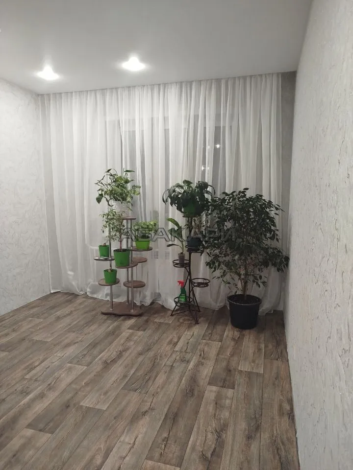 3-комнатная улица Александра Матросова, 36  за 40000 руб/мес фото 9