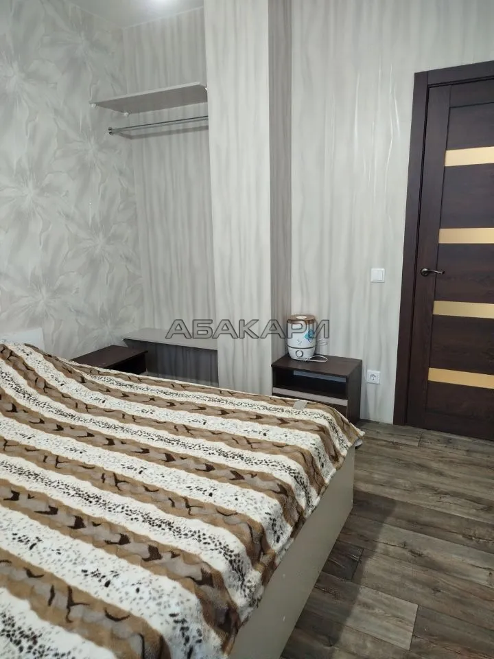 3-комнатная улица Александра Матросова, 36  за 40000 руб/мес фото 4