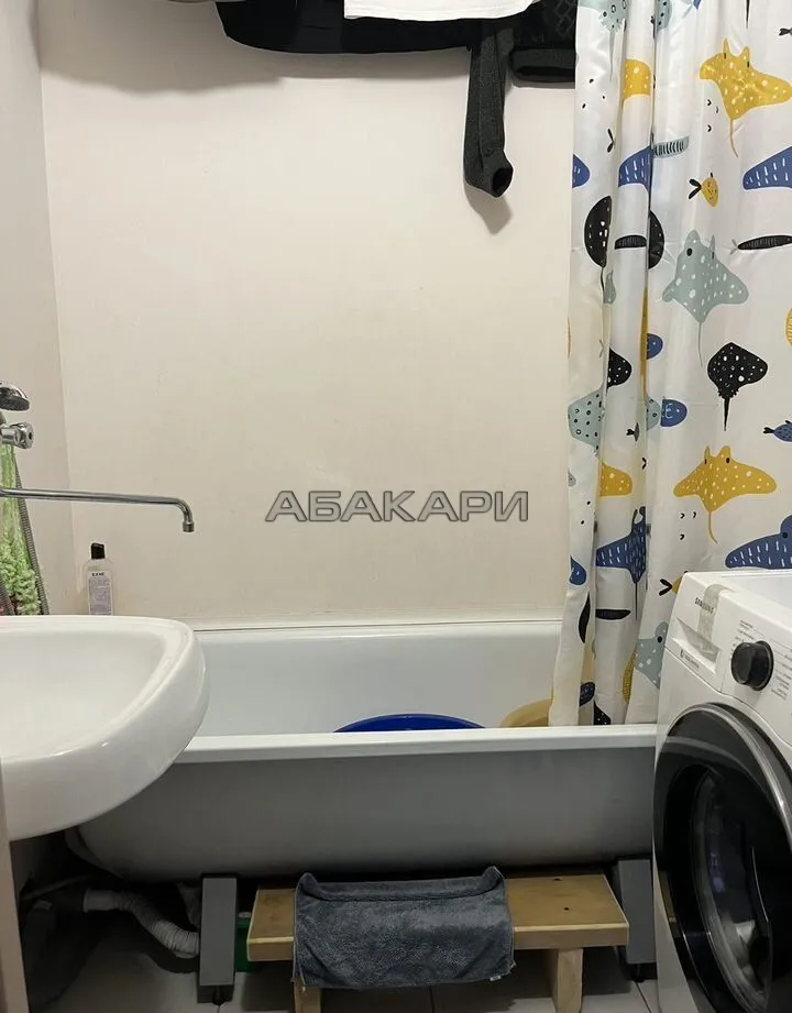 3-комнатная Крайняя улица, 8  за 45000 руб/мес фото 6