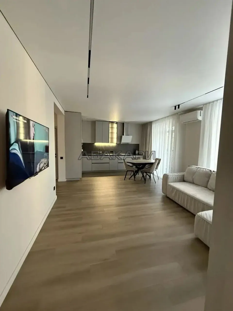 2-комнатная улица Авиаторов, 34  за 70000 руб/мес фото 2