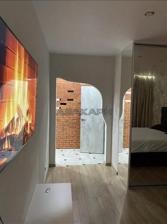 1-комнатная улица Петра Ломако, 12  за 56000 руб/мес фото 2