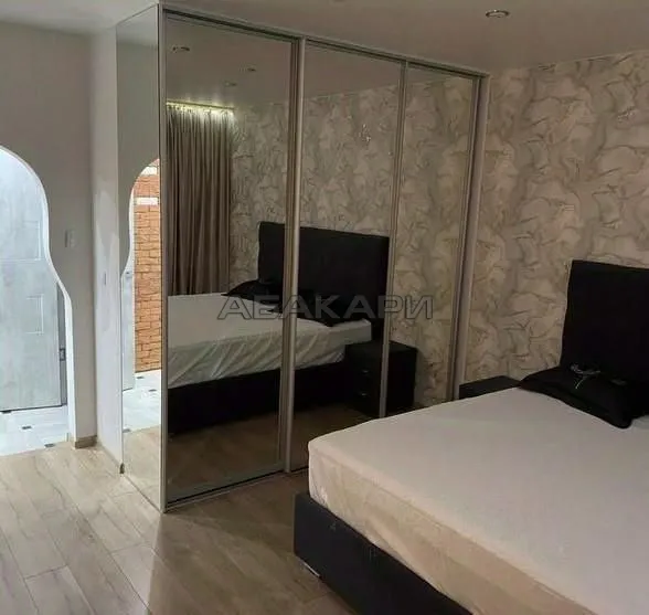 1-комнатная улица Петра Ломако, 12  за 56000 руб/мес фото 1