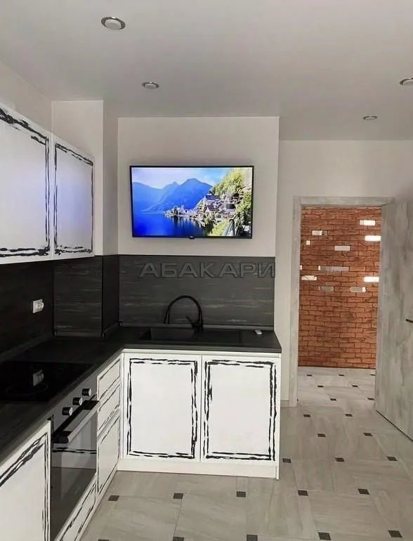 1-комнатная улица Петра Ломако, 12  за 56000 руб/мес фото 9