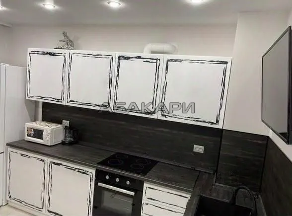 1-комнатная улица Петра Ломако, 12  за 56000 руб/мес фото 7