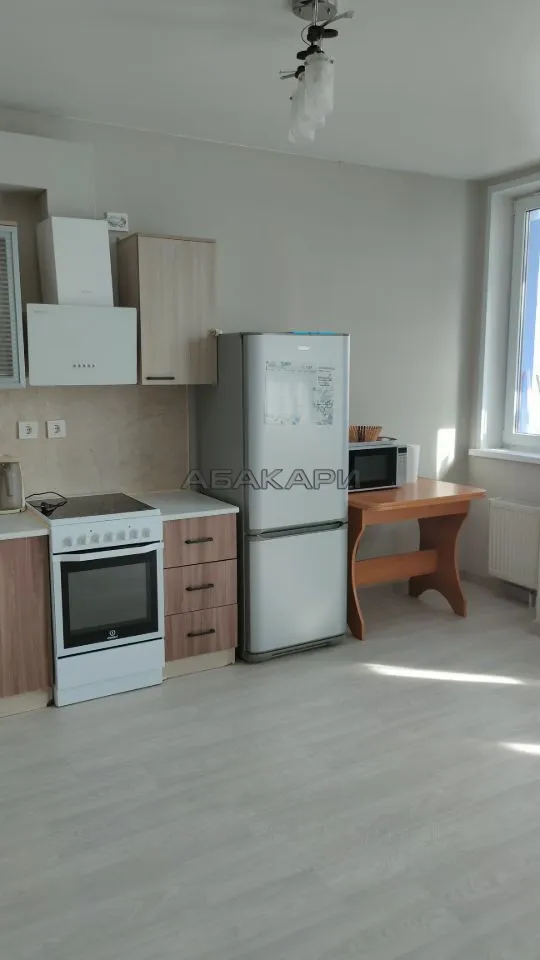 студия улица Петра Ломако, 14  за 28000 руб/мес фото 1
