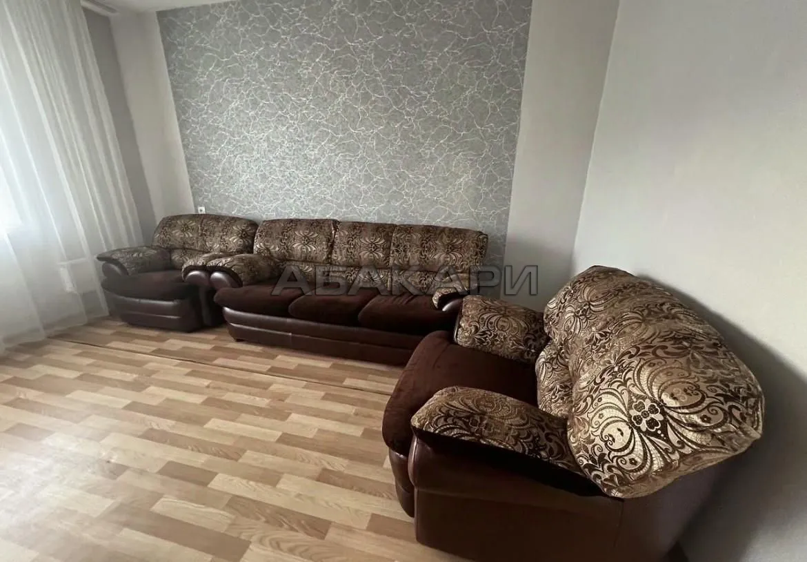 2-комнатная улица 3 Августа, 24  за 35000 руб/мес фото 2