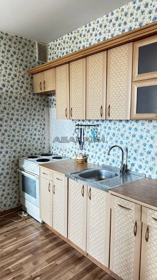 1-комнатная улица Серова, 8 за 25000 руб/мес фото 1 1-комнатная улица Серова, 8 за 25000 руб/мес фото 1