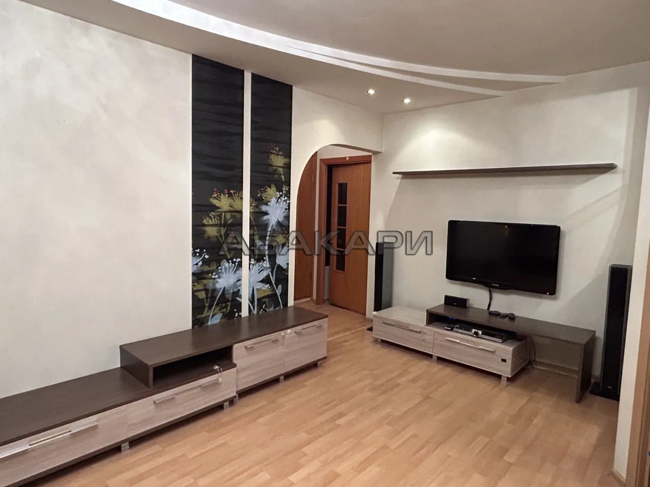 3-комнатная Астраханская улица, 13  за 50000 руб/мес фото 5