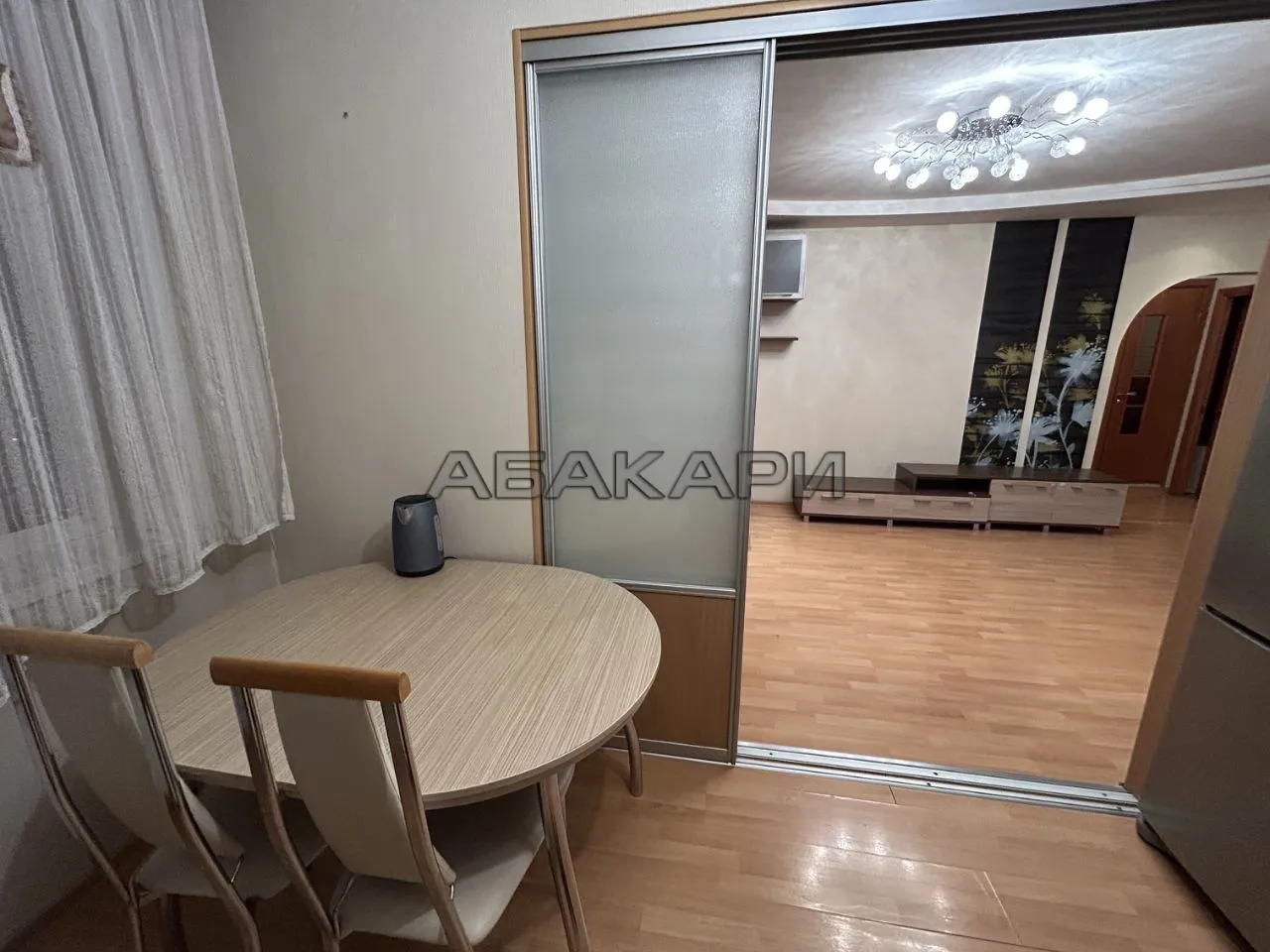 3-комнатная Астраханская улица, 13  за 50000 руб/мес фото 7