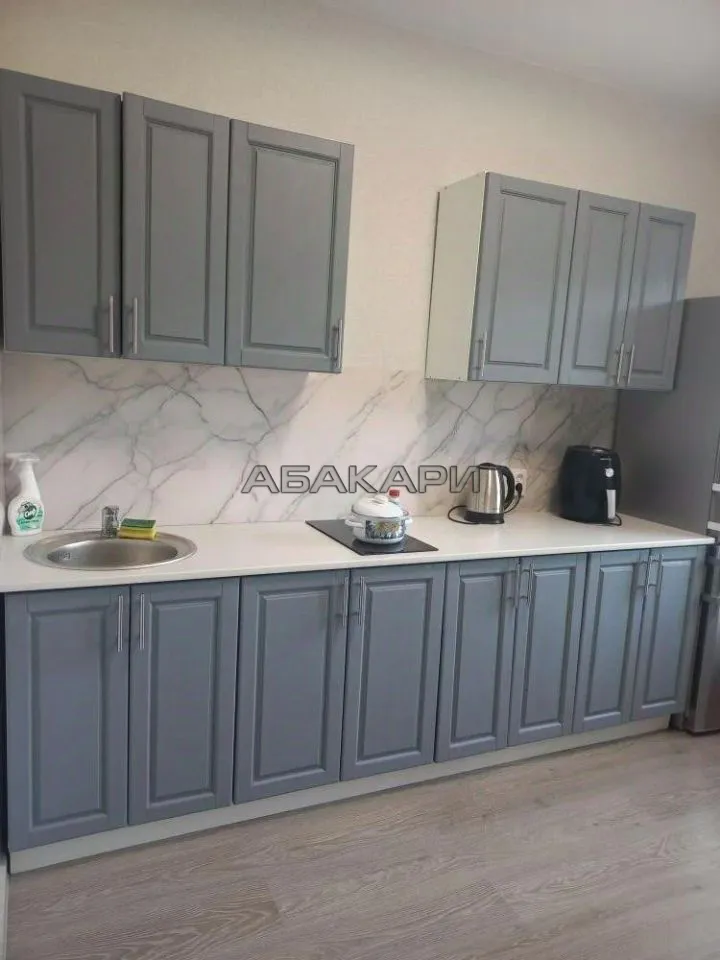 1-комнатная улица Александра Матросова, 30В  за 28000 руб/мес фото 1