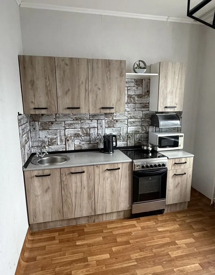 1-комнатная улица Карамзина, 14  за 30000 руб/мес фото 1