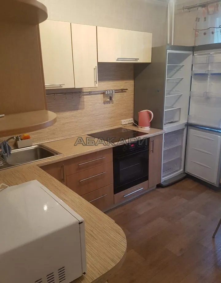 2-комнатная улица Сергея Лазо, 22  за 35000 руб/мес фото 1