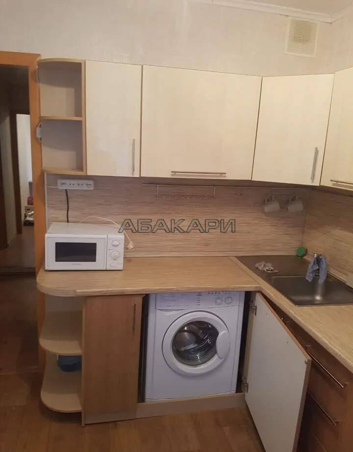 2-комнатная улица Сергея Лазо, 22  за 35000 руб/мес фото 3