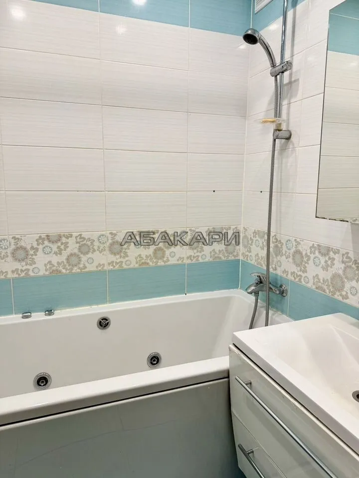 3-комнатная улица Молокова, 64  за 50000 руб/мес фото 25