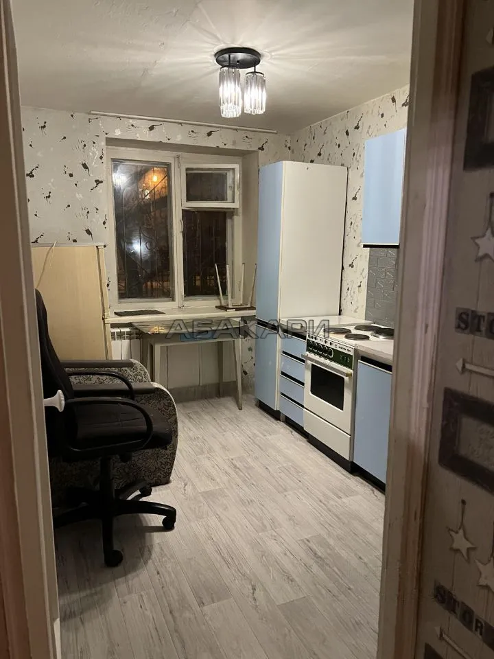 1-комнатная улица Анатолия Гладкова, 16  за 26000 руб/мес фото 3