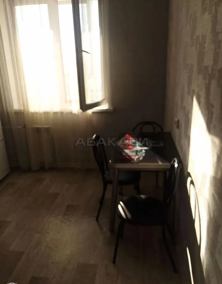1-комнатная улица Александра Матросова, 34  за 28000 руб/мес фото 3