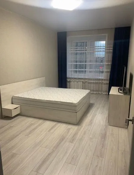 2-комнатная улица Авиаторов, 21  за 55000 руб/мес фото 6