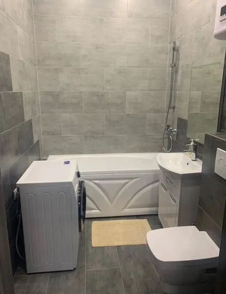 2-комнатная улица Авиаторов, 21  за 55000 руб/мес фото 12