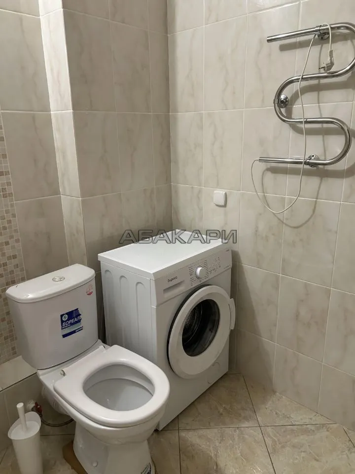 1-комнатная улица Петра Ломако, 2  за 36000 руб/мес фото 5