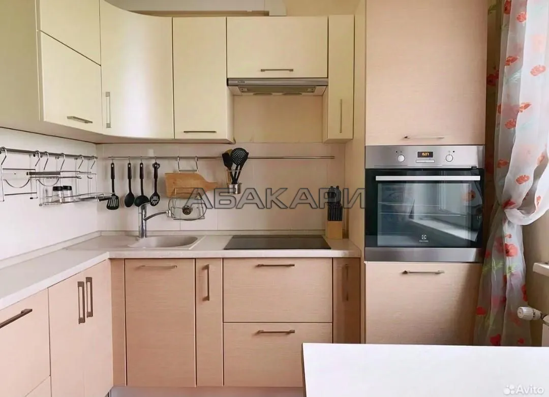2-комнатная Линейная улица, 82  за 35000 руб/мес фото 3