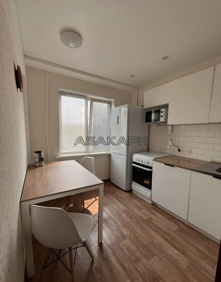 1-комнатная улица Анатолия Гладкова, 23  за 32000 руб/мес фото 2