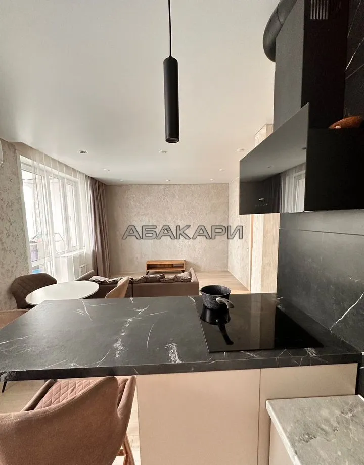 2-комнатная улица Петра Ломако, 16  за 50000 руб/мес фото 3