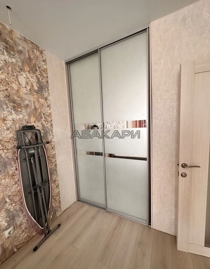 2-комнатная улица Петра Ломако, 16  за 50000 руб/мес фото 18