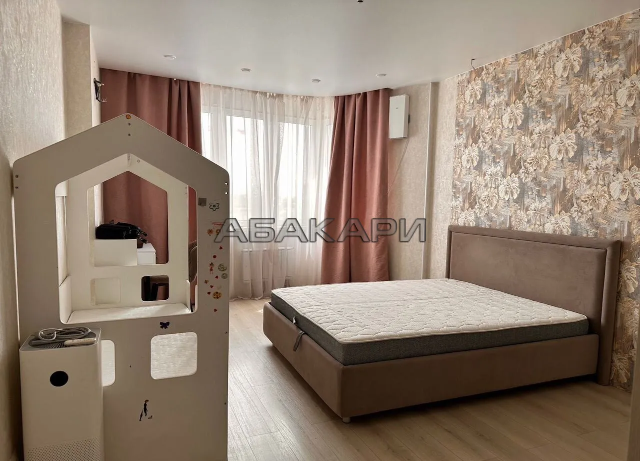 2-комнатная улица Петра Ломако, 16  за 50000 руб/мес фото 19