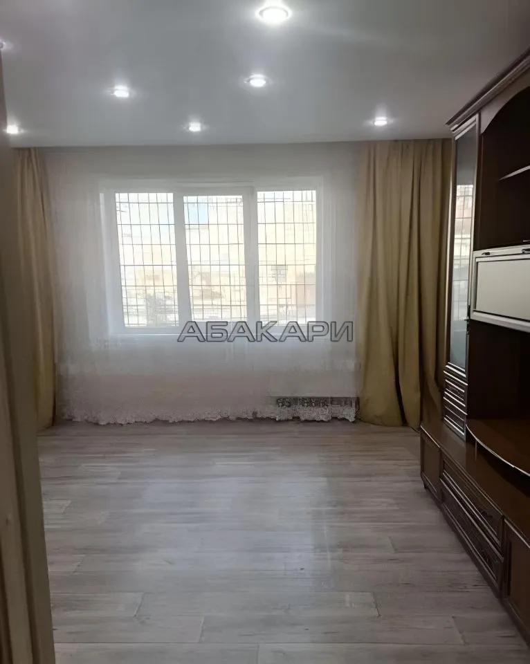1-комнатная улица Устиновича, 10  за 24000 руб/мес фото 4