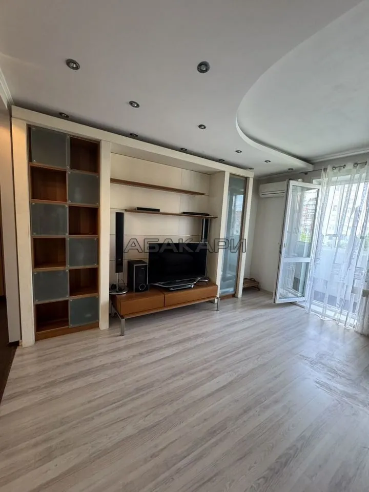 3-комнатная улица Молокова, 7  за 60000 руб/мес фото 3
