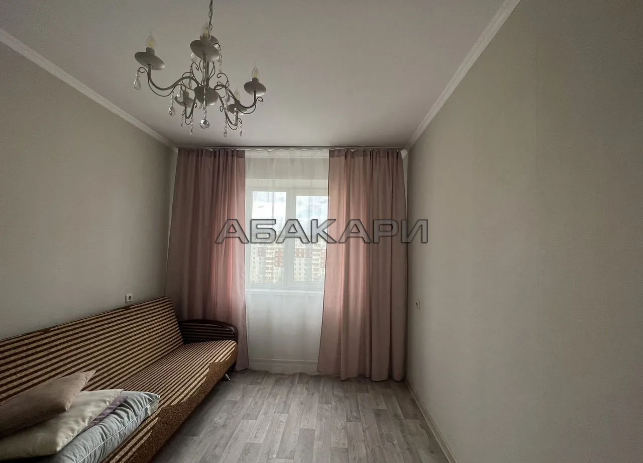 3-комнатная улица 9 Мая, 60А  за 47000 руб/мес фото 5