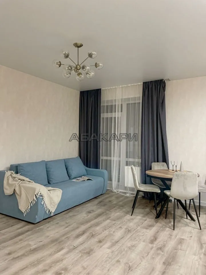 2-комнатная улица Петра Ломако, 10  за 48000 руб/мес фото 3