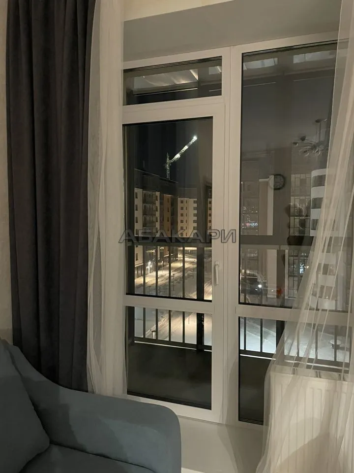 2-комнатная улица Петра Ломако, 10  за 48000 руб/мес фото 4