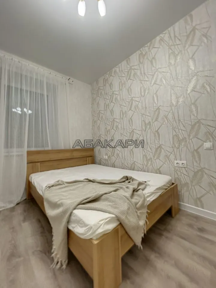 2-комнатная улица Петра Ломако, 10  за 48000 руб/мес фото 5