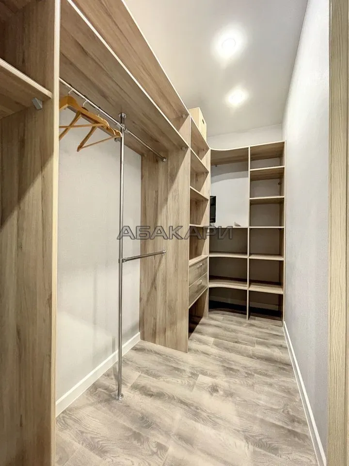 2-комнатная улица Петра Ломако, 10  за 48000 руб/мес фото 11