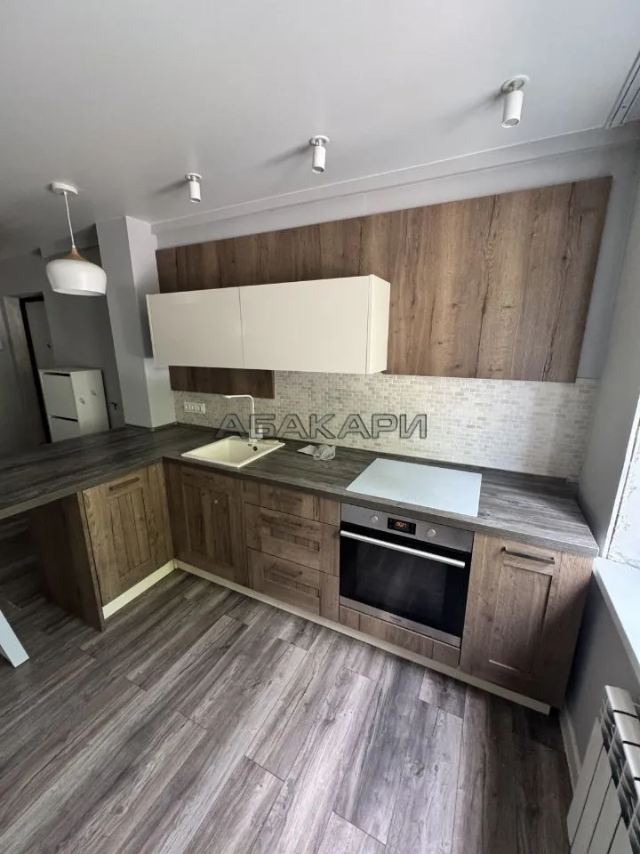 3-комнатная улица Щорса, 51  за 40000 руб/мес фото 1