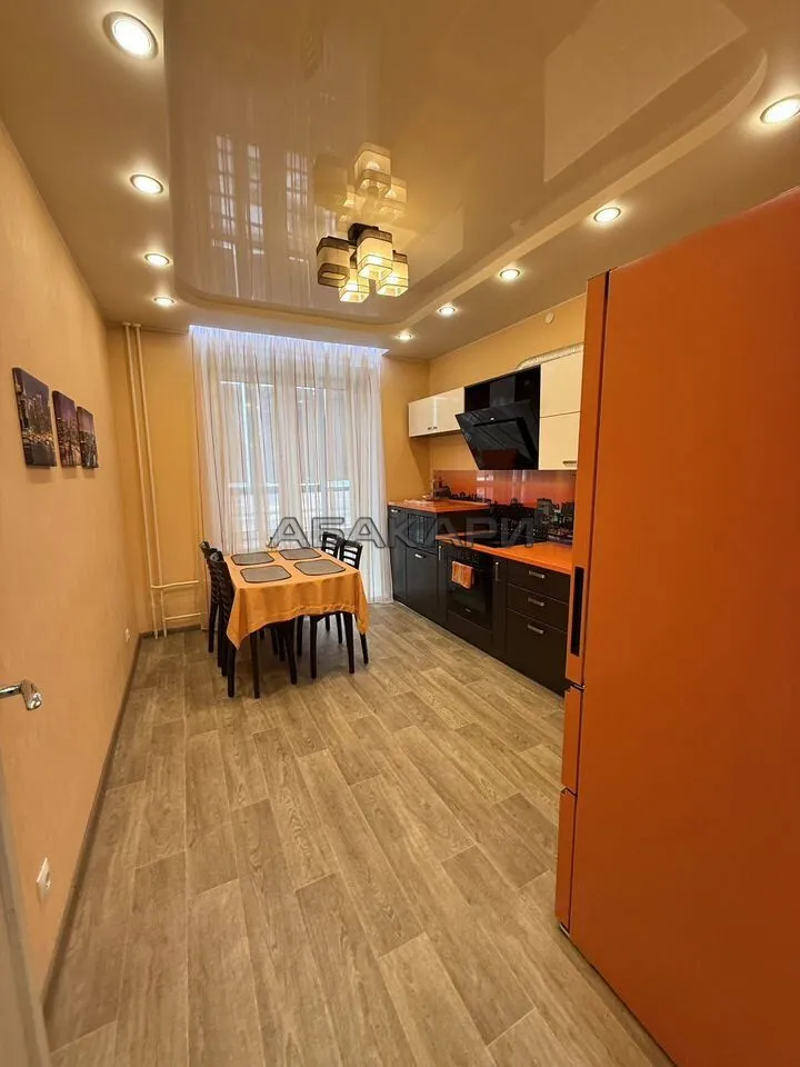 3-комнатная Навигационная улица, 7  за 60000 руб/мес фото 2