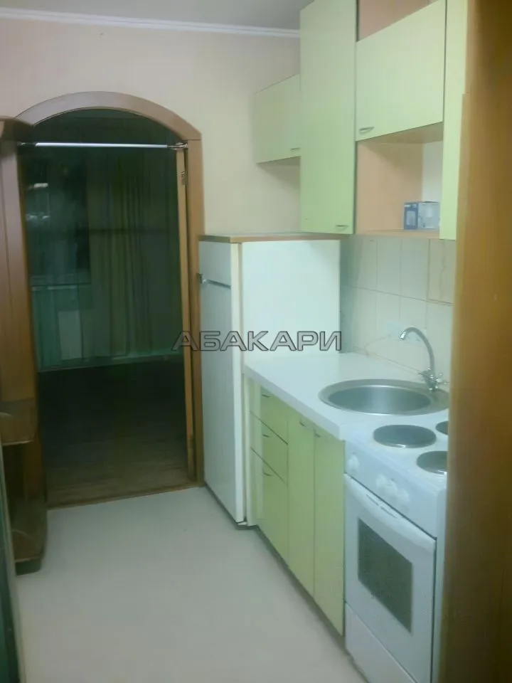 студия улица Александра Матросова, 26  за 17000 руб/мес фото 3