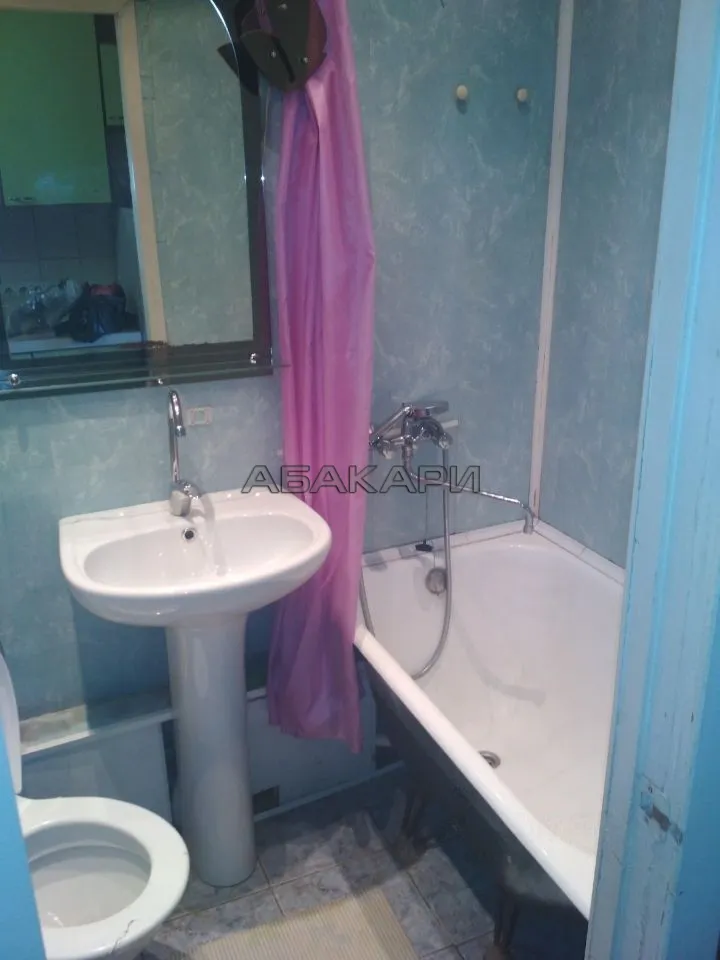 студия улица Александра Матросова, 26  за 17000 руб/мес фото 6