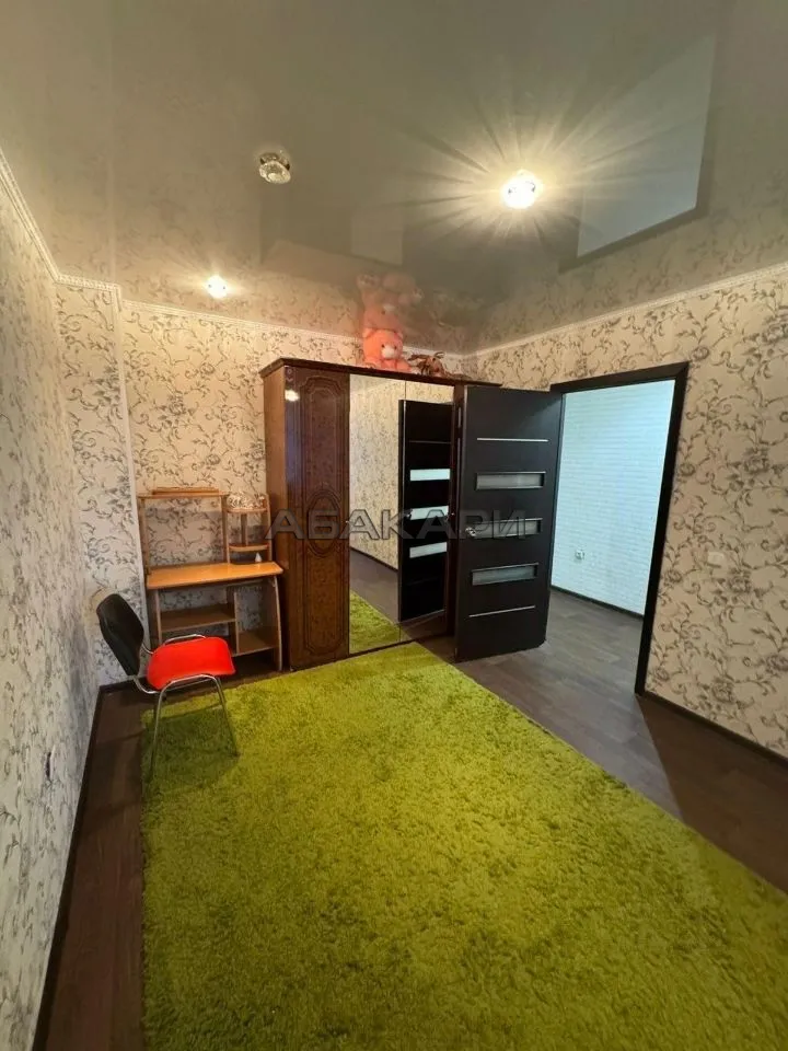 3-комнатная улица Авиаторов, 38  за 45000 руб/мес фото 3