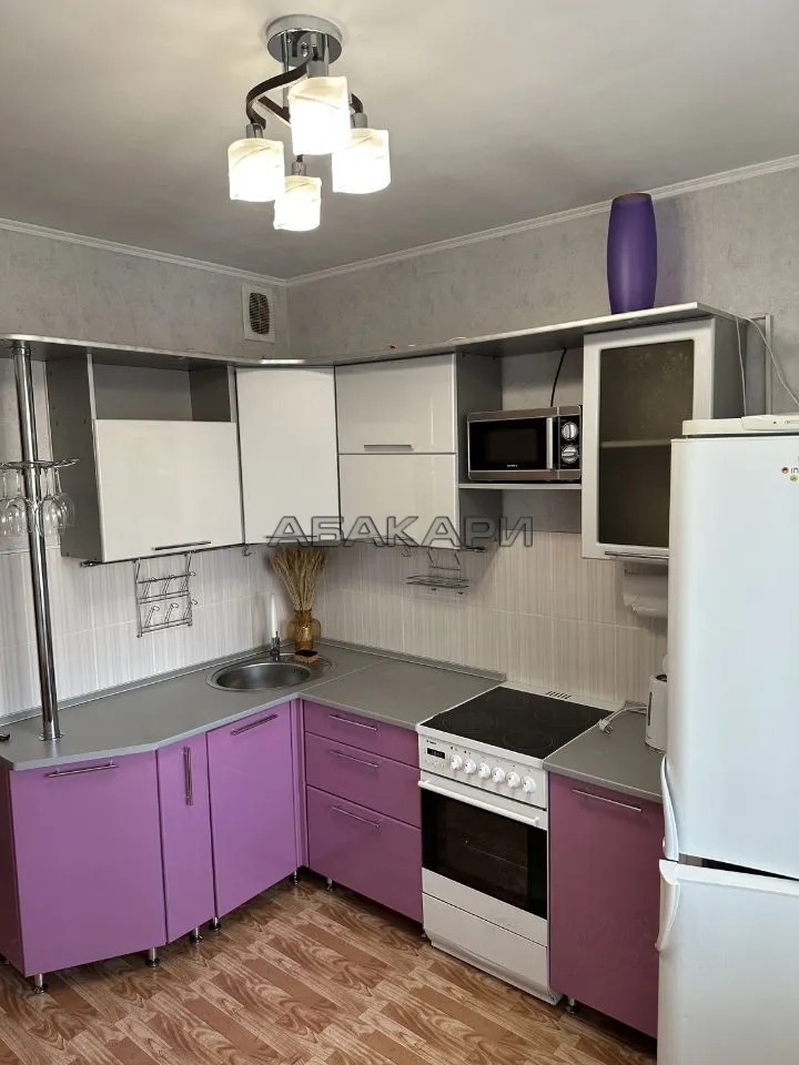 1-комнатная улица Кутузова, 81А  за 30000 руб/мес фото 1