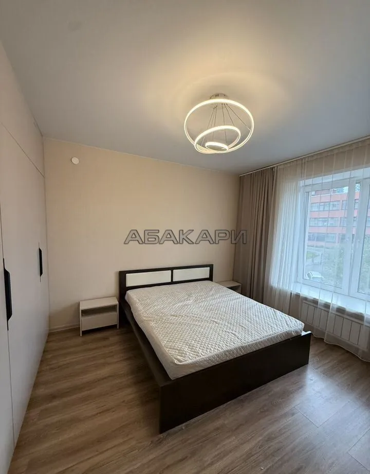 2-комнатная улица Петра Ломако, 6  за 50000 руб/мес фото 4