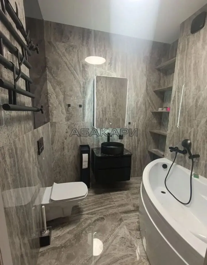 3-комнатная улица Александра Матросова, 36  за 55000 руб/мес фото 11
