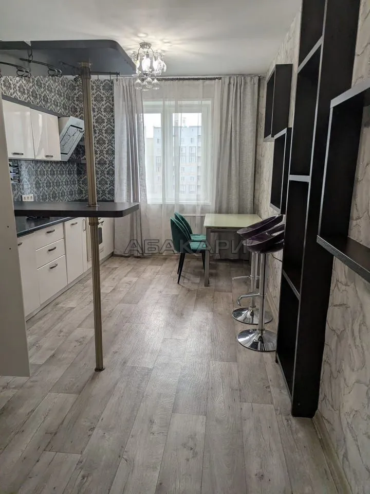 3-комнатная улица Урванцева, 17  за 65000 руб/мес фото 5